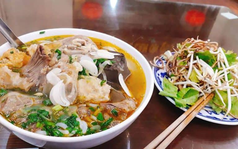 quán bún bò ở Huyện Hóc Môn