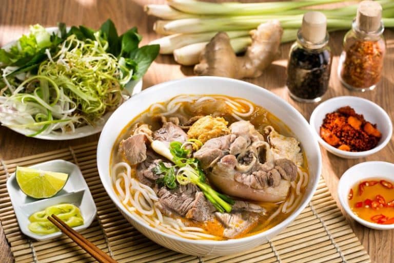 quán bún bò ở Quận Thủ Đức