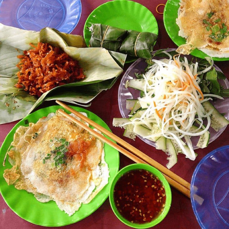Bánh Ép Huế Boo – Bánh ép Huế ở Sài Gòn cực đông khách