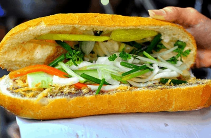 Vua bánh mì Trần Quang Khải nằm tại Sài Gòn ngon tuyệt vời