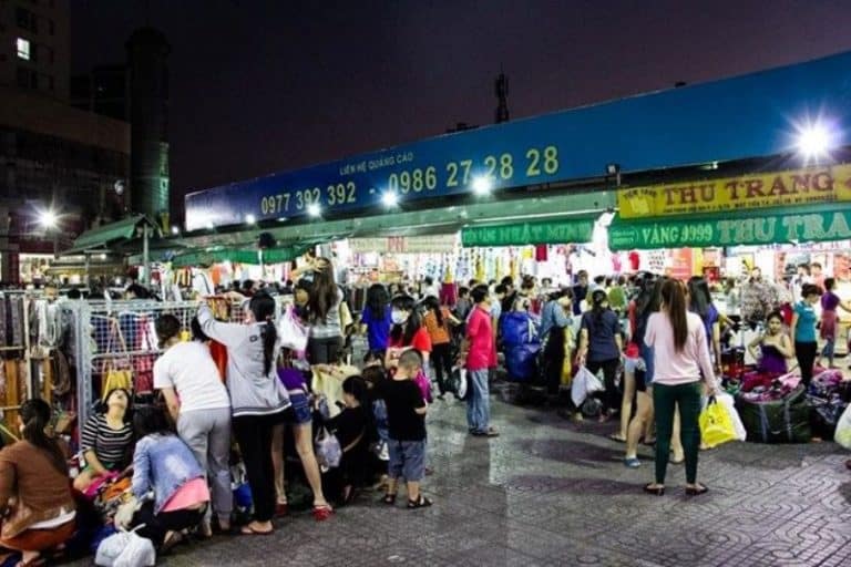 Chợ Phạm Văn Hai tại TP HCM