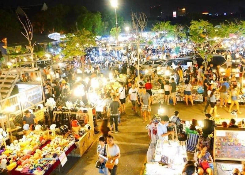 Chợ Đêm Thủ Dầu Một - chợ ở Bình Dương trên đường Nguyễn Thái Học