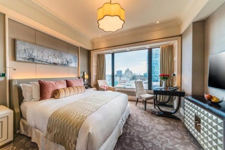 Khách sạn Caravelle Sài Gòn