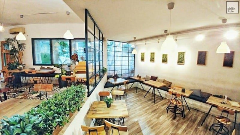 Oromia Coffee & Lounge - quán cafe yên tĩnh ở Sài Gòn tươi mát