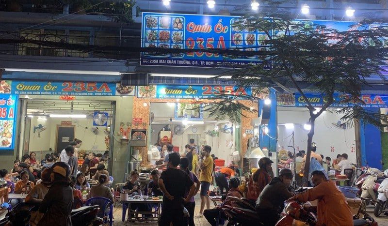 Ốc 235A – quán ốc ngon ở Sài Gòn tại Quận 6