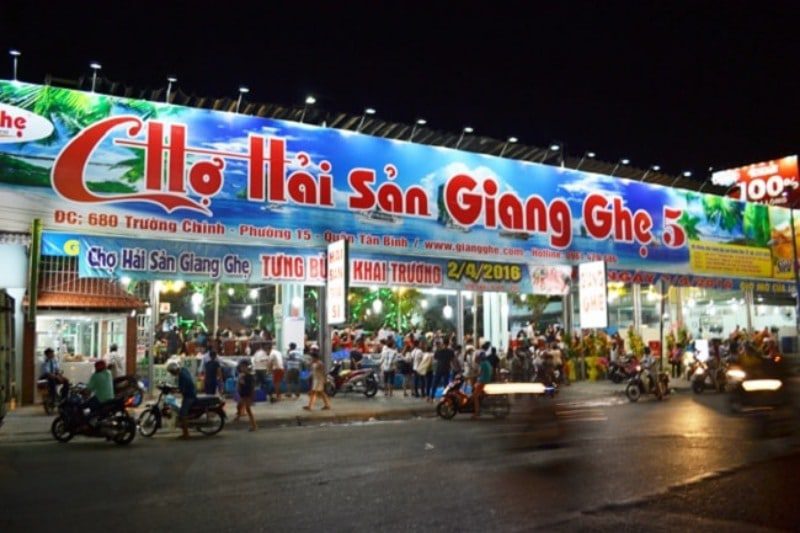 Chợ hải sản Giang Ghẹ là là vựa hải sản sỉ ở Sài Gòn lớn nhất hiện nay