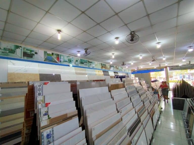 Cửa hàng vật liệu xây dựng ở Quận 2 Việt Hoàn