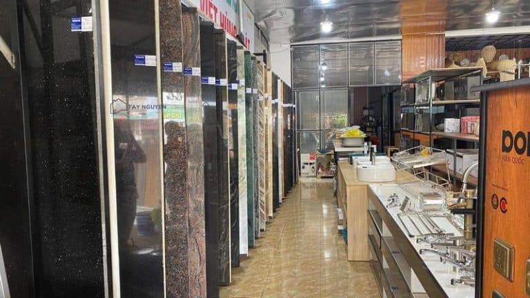 Cửa hàng vật liệu xây dựng ở Bình Chánh - Hồng Phát