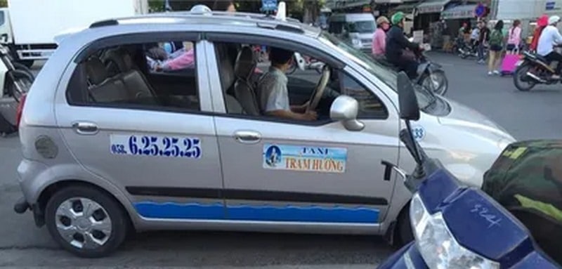 Taxi Trầm Hương hoạt động dày đặc trong thành phố Nha Trang