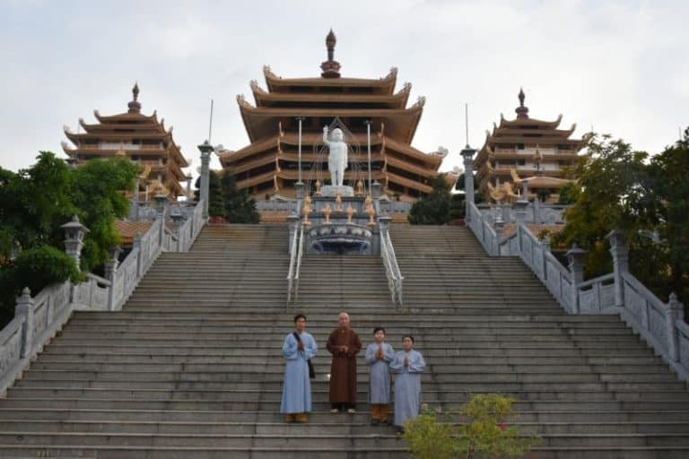 Chùa ở Hóc Môn