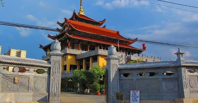 chùa ở quận 2