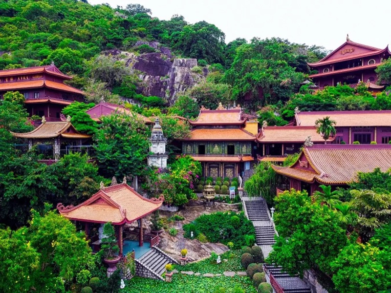 Chùa Hang - chùa ở Châu Đốc nổi tiếng