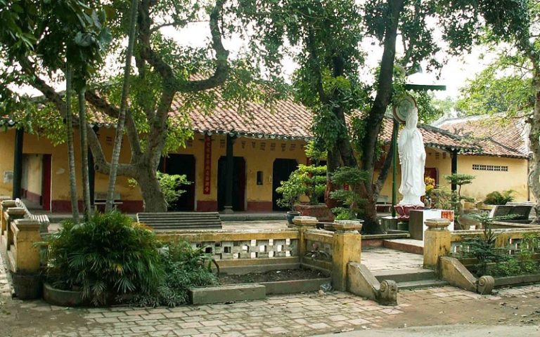 Cùng điểm qua những ngôi chùa ở quận 11 độc đáo nhất nhé