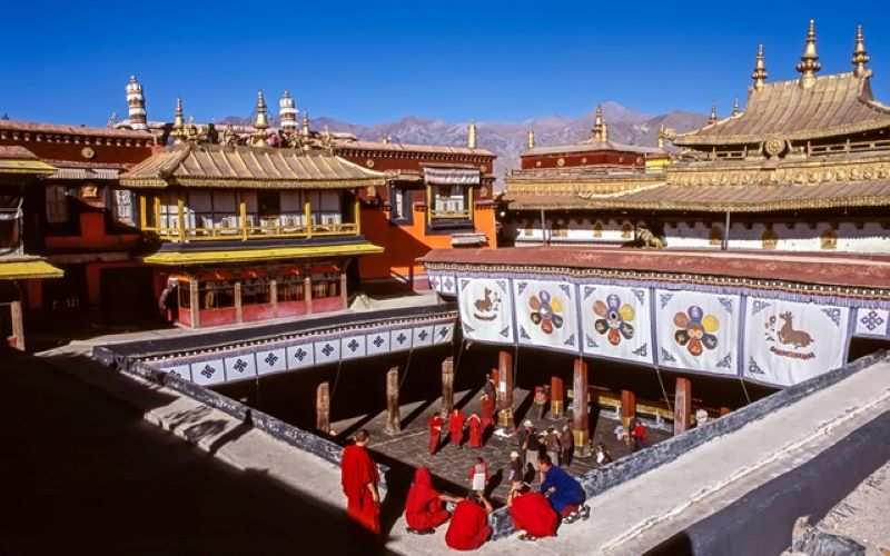 chùa ở tây tạng