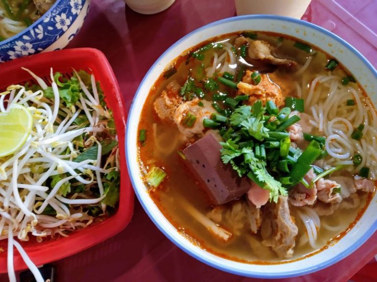 bún bò ngon ở quận 1