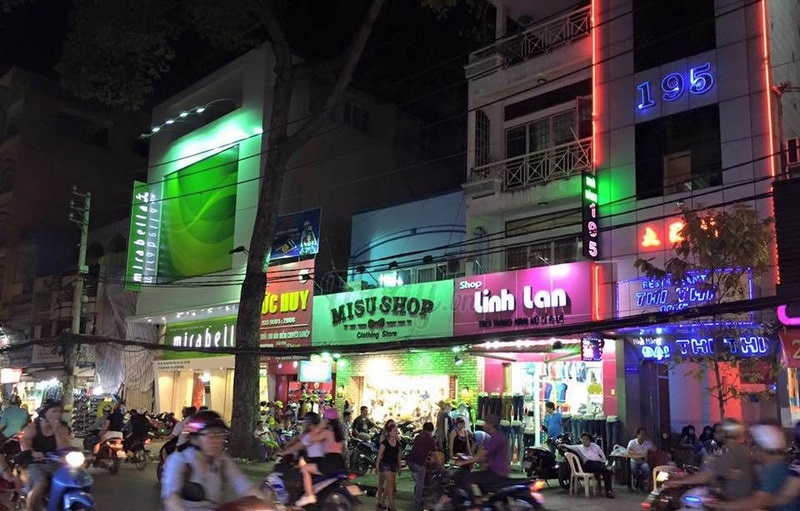 Nguyễn Trãi – tên đường ở quận 1 nổi tiếng là không gian mua sắm thời trang 
