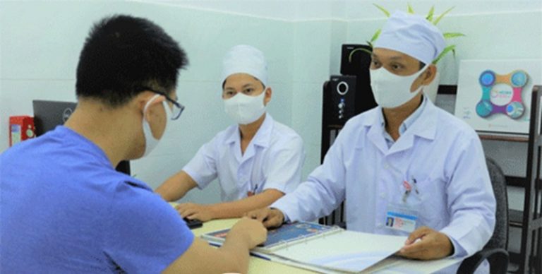 kham nam khoa o quan tan binh 0